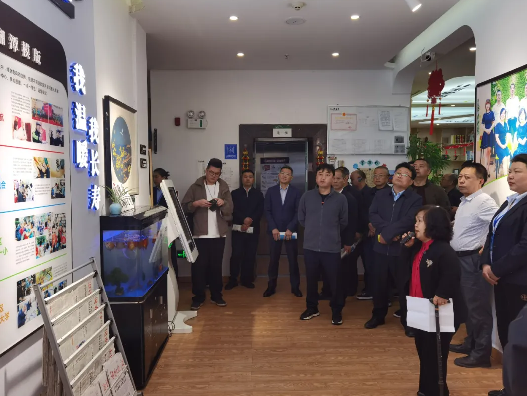 全省14個(gè)市州民政局分管領(lǐng)導(dǎo)、養(yǎng)老服務(wù)科科長(zhǎng)、縣市區(qū)民政局分管副局長(zhǎng)等100余人